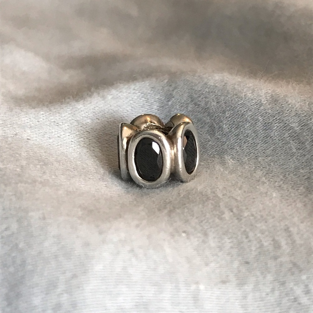 Pandora black oval lights charm